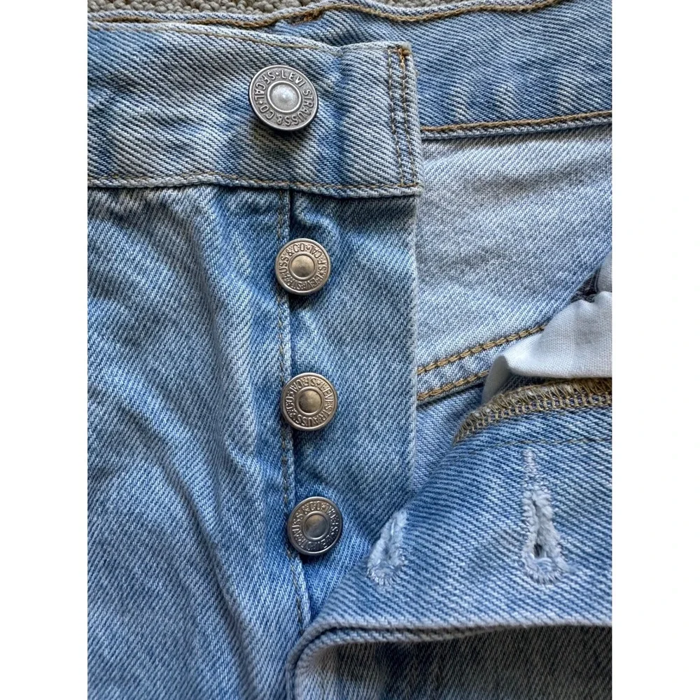 Levi's Premium 501 Original Cut-Off Denim Shorts Light Wash Distressed Size 27